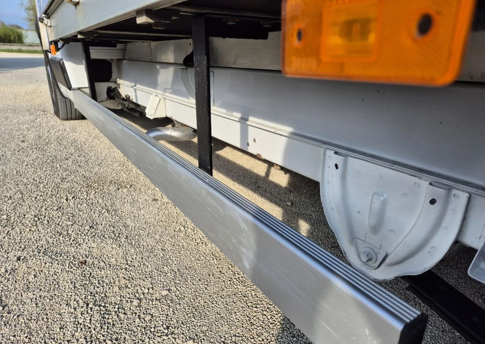 Fiat Ducato 3.0 180KM Maxi - Dostavno vozilo sa ceradom: slika 4 Fiat Ducato 3.0 180KM Maxi - Dostavno vozilo sa ceradom: slika 4