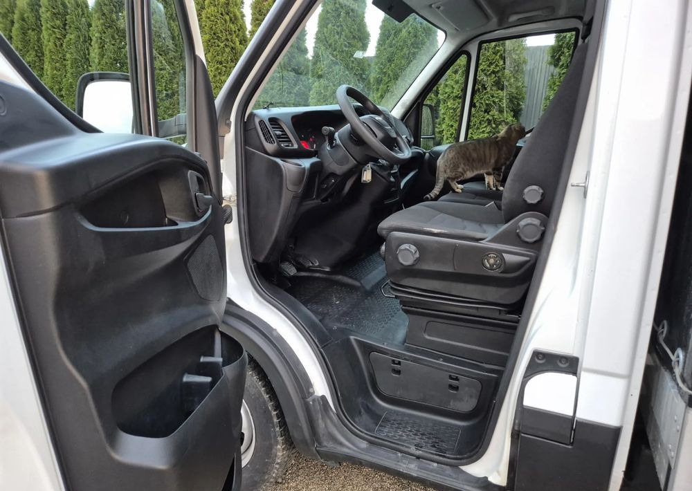 Iveco 35C14 - Dostavno vozilo sa ceradom: slika 5 Iveco 35C14 - Dostavno vozilo sa ceradom: slika 5