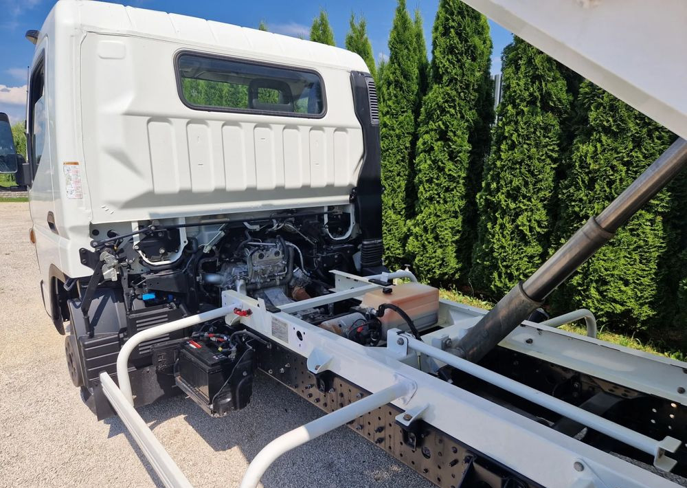 Mitsubishi CANTER 3C13 IVECO 3.0 EURO 5 - Dostavno vozilo istovarivač: slika 4 Mitsubishi CANTER 3C13 IVECO 3.0 EURO 5 - Dostavno vozilo istovarivač: slika 4