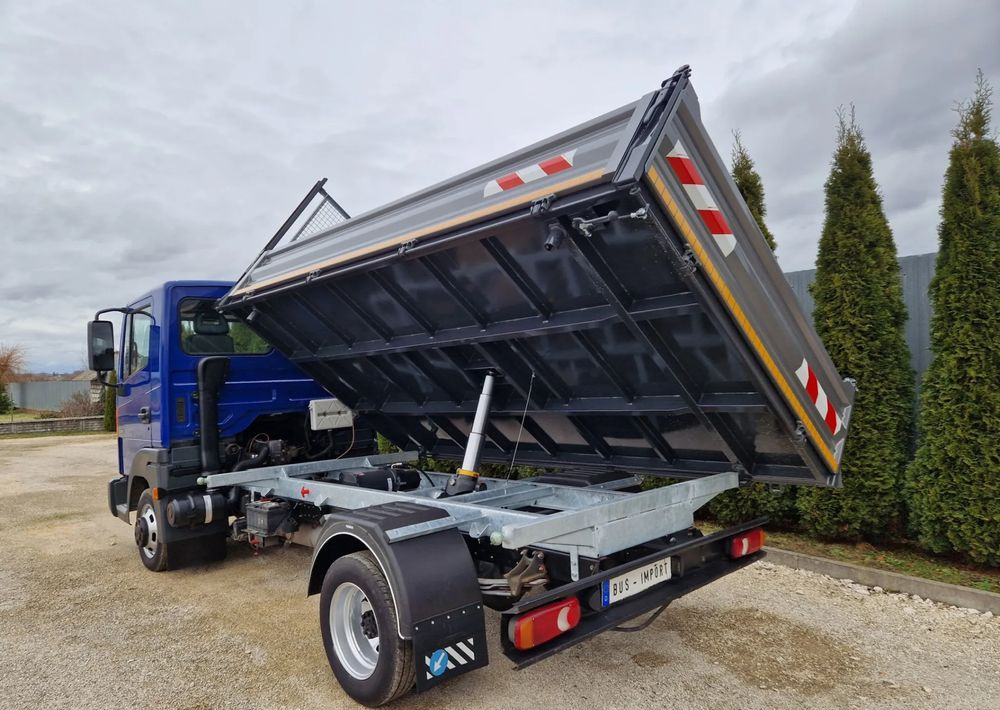 Nissan Atleon 3.0 - Dostavno vozilo istovarivač: slika 4 Nissan Atleon 3.0 - Dostavno vozilo istovarivač: slika 4