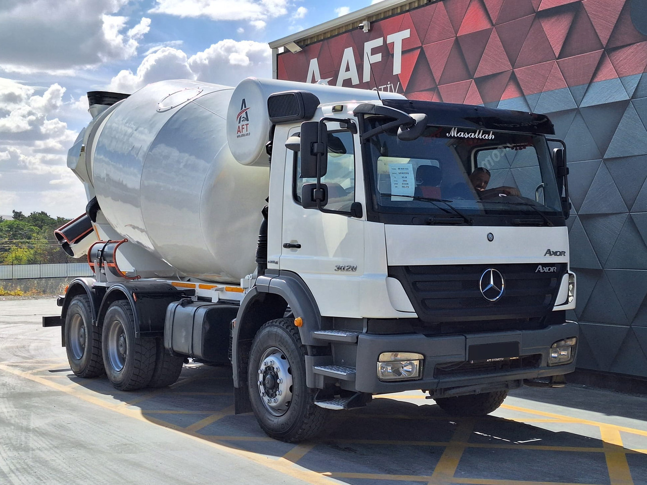 MERCEDES-BENZ AXOR 3028 - Mikser za beton: slika 3 MERCEDES-BENZ AXOR 3028 - Mikser za beton: slika 3