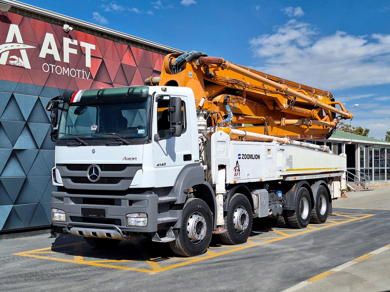 MERCEDES-BENZ AXOR 4140 ZOOMLION 43X-5RZ - Auto pumpa za beton: slika 1 MERCEDES-BENZ AXOR 4140 ZOOMLION 43X-5RZ - Auto pumpa za beton: slika 1