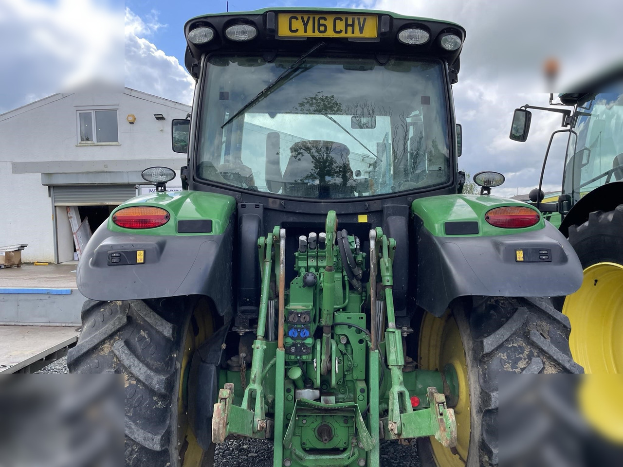 2016 JOHN DEERE 6110R - Traktor: slika 3 2016 JOHN DEERE 6110R - Traktor: slika 3