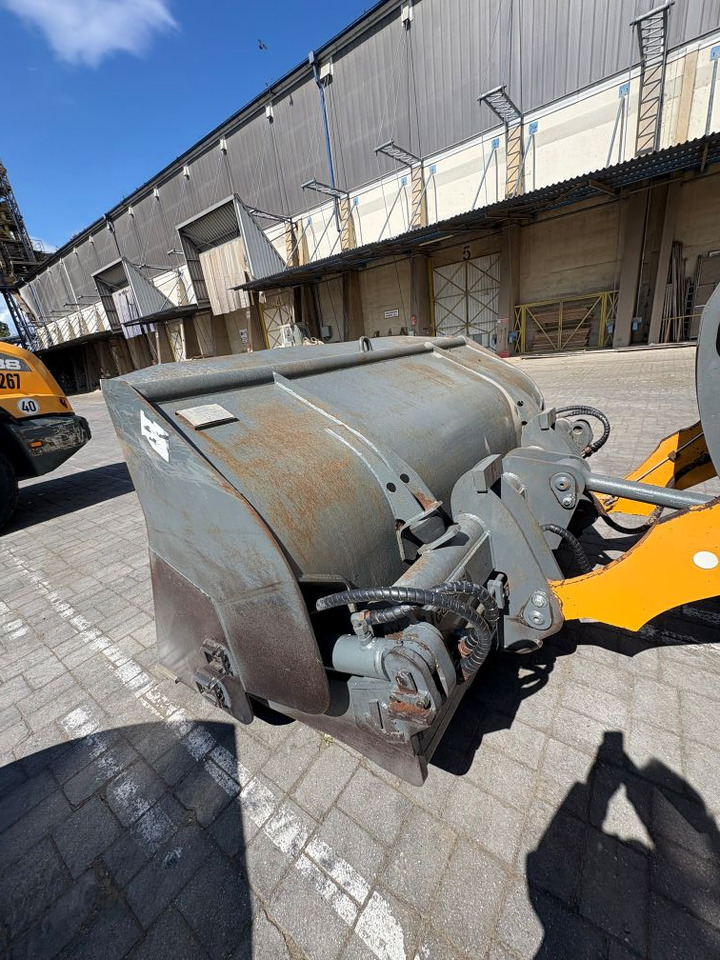 Liebherr L538 - Utovarivač točkaš: slika 3 Liebherr L538 - Utovarivač točkaš: slika 3