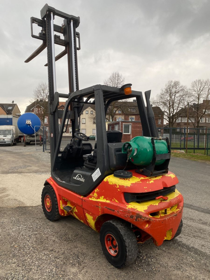 Linde H20T-03 - Gasni viljuškar: slika 4 Linde H20T-03 - Gasni viljuškar: slika 4