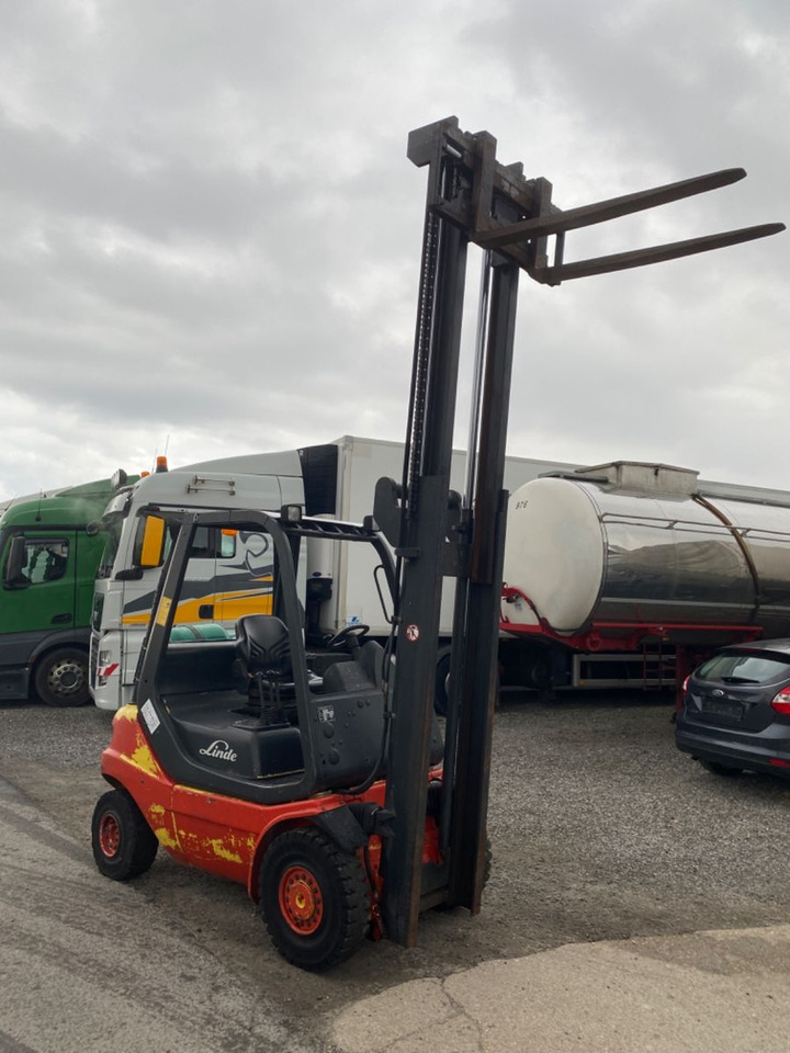 Linde H20T-03 - Gasni viljuškar: slika 2 Linde H20T-03 - Gasni viljuškar: slika 2