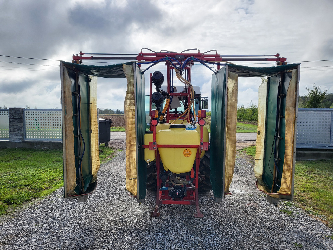 LiPCO T5G A2 Tunelspritze opryskiwacz tunelowy - Prskalica montirana na traktor: slika 1 LiPCO T5G A2 Tunelspritze opryskiwacz tunelowy - Prskalica montirana na traktor: slika 1