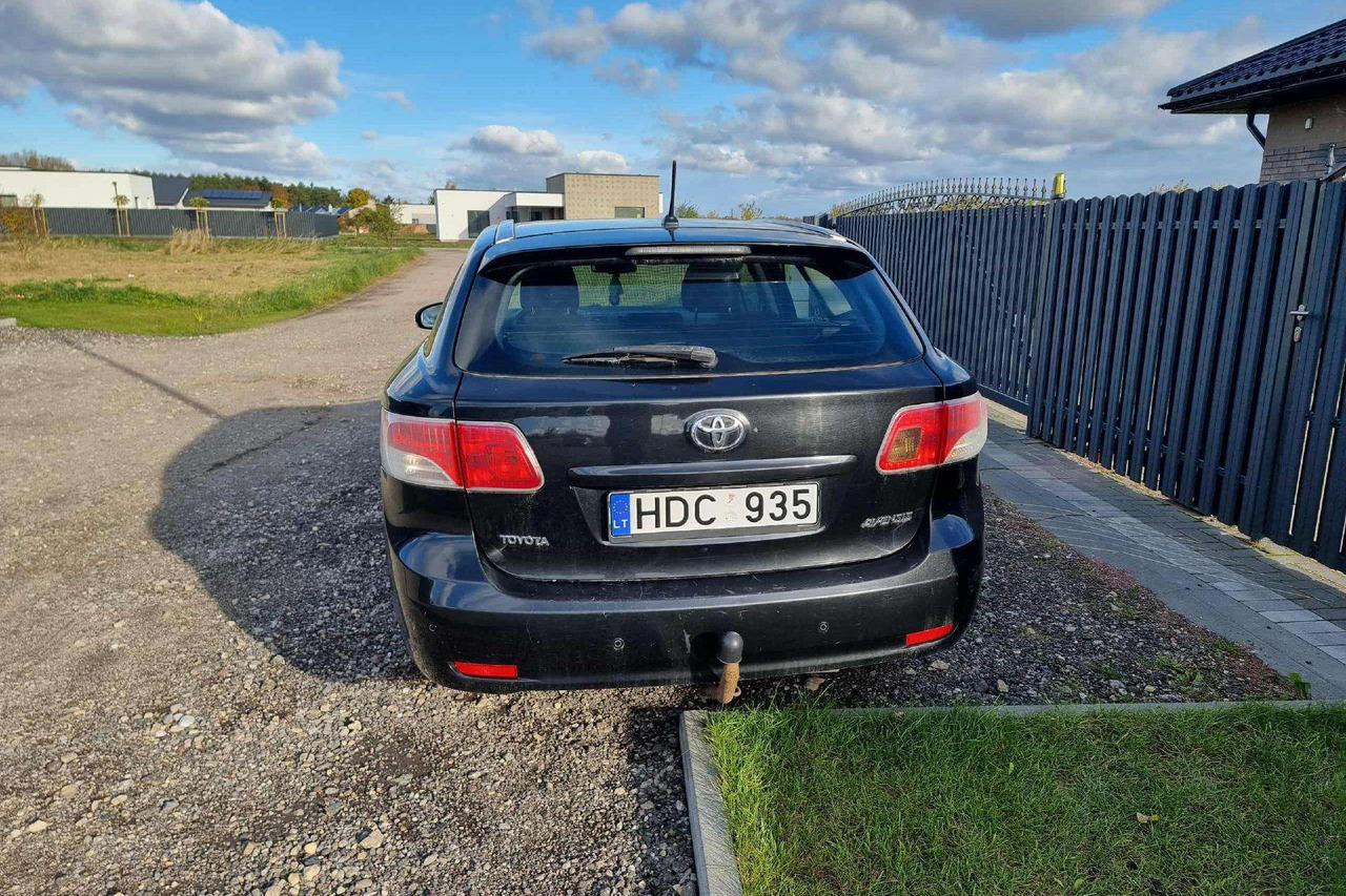 Toyota Avensis - Karavan: slika 4 Toyota Avensis - Karavan: slika 4