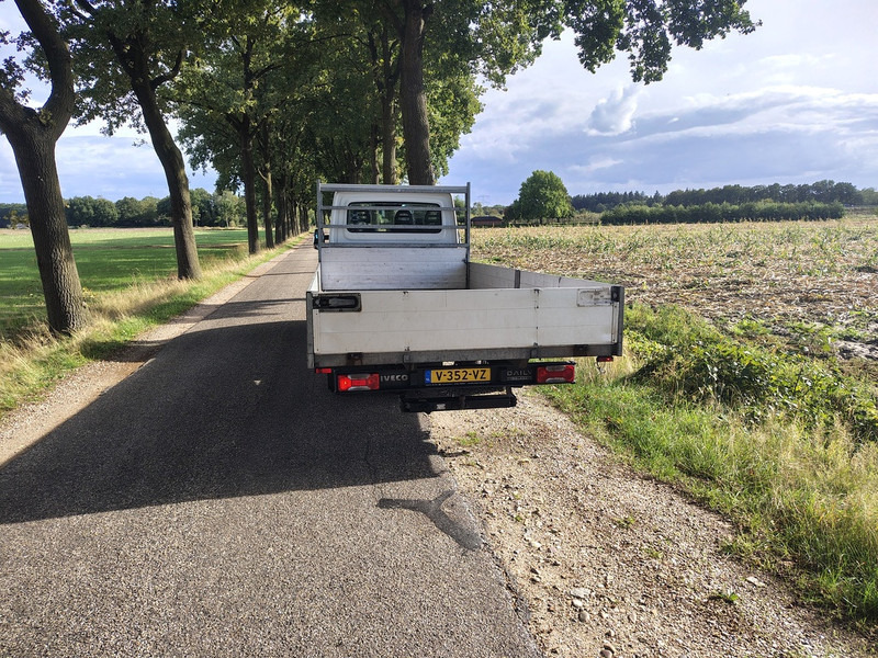 Iveco Daily 35C180 - Dostavno vozilo sa otvorenom sandukom: slika 5 Iveco Daily 35C180 - Dostavno vozilo sa otvorenom sandukom: slika 5