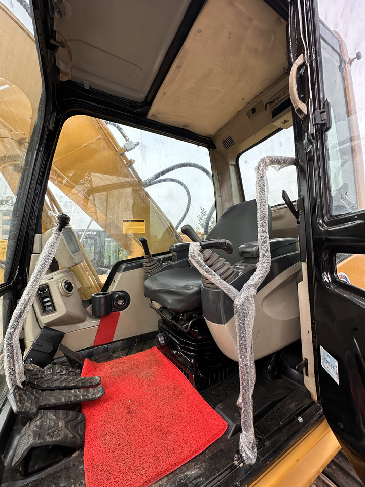 CATERPILLAR 320CL used excavator good condition for sale - Bager guseničar: slika 5 CATERPILLAR 320CL used excavator good condition for sale - Bager guseničar: slika 5
