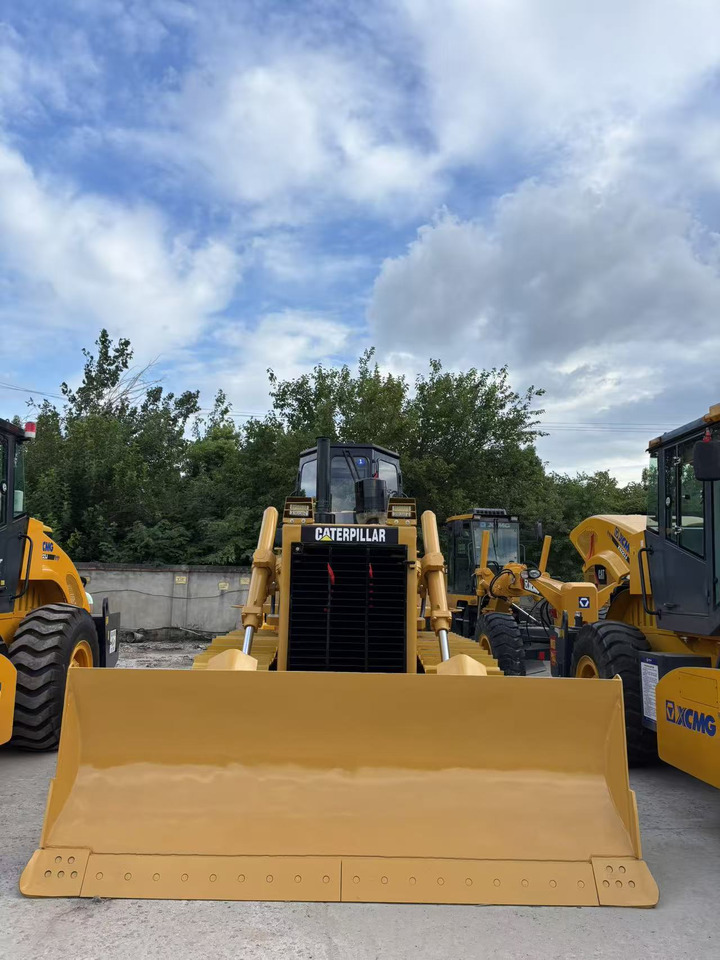 CATERPILLAR D6G - Buldožer: slika 2 CATERPILLAR D6G - Buldožer: slika 2