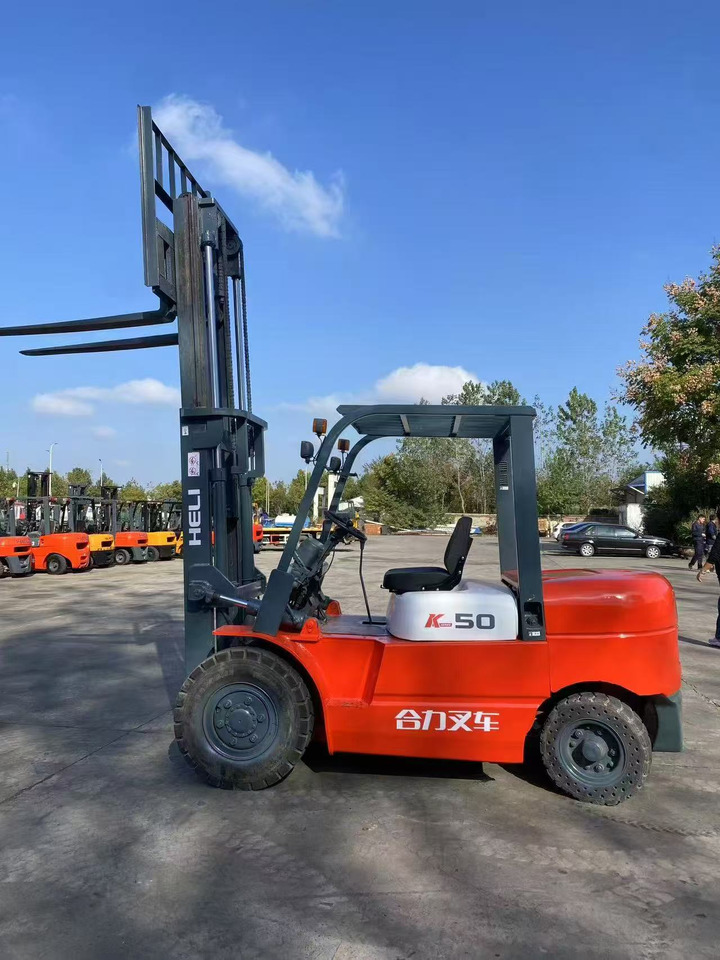 HELI k50 used diesel forklift Customizable mast clamps - Dizel viljuškar: slika 3 HELI k50 used diesel forklift Customizable mast clamps - Dizel viljuškar: slika 3