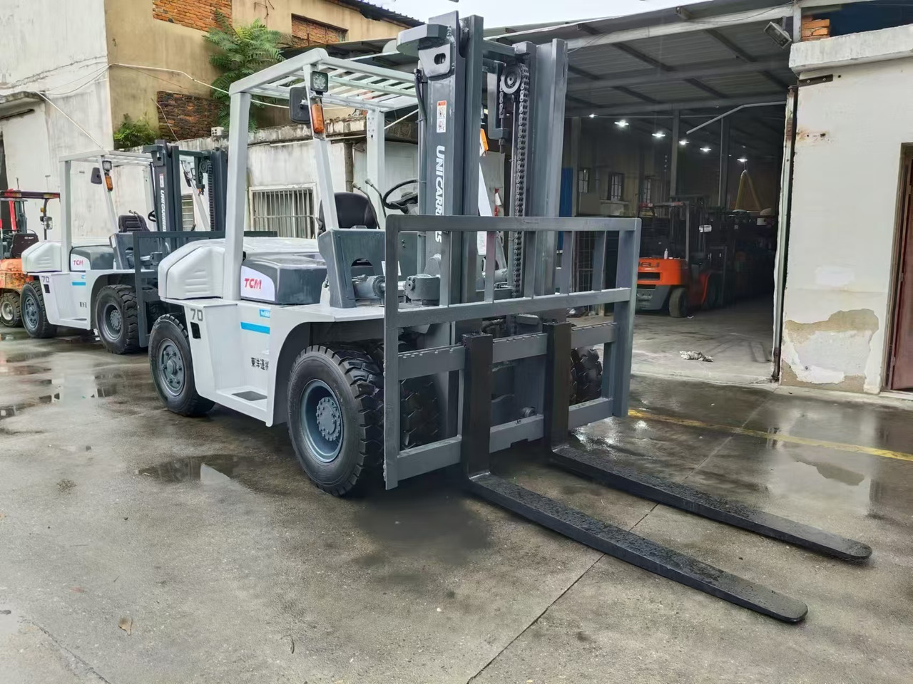 TCM FD70 japan brand 7 ton forklift used Customizable mast clamp side shift - Dizel viljuškar: slika 5 TCM FD70 japan brand 7 ton forklift used Customizable mast clamp side shift - Dizel viljuškar: slika 5