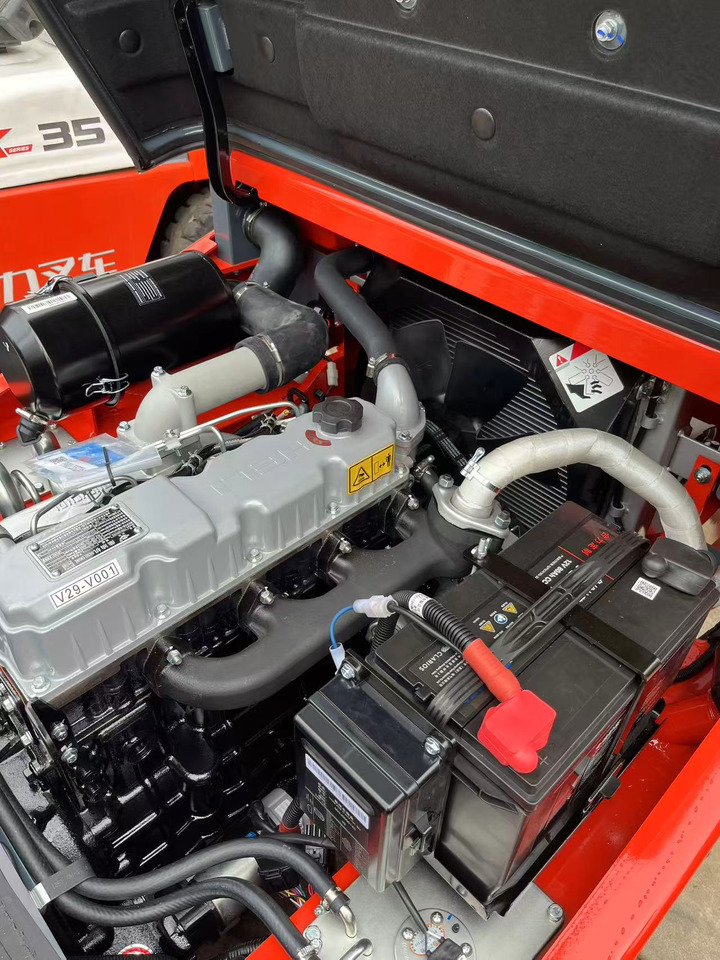 Heli brand new 2.5T diesel forklift(Clamp available) - Dizel viljuškar: slika 5 Heli brand new 2.5T diesel forklift(Clamp available) - Dizel viljuškar: slika 5