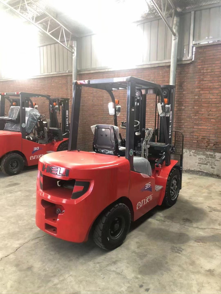 Heli brand new 3.5T diesel forklift(Clamp available) - Dizel viljuškar: slika 5 Heli brand new 3.5T diesel forklift(Clamp available) - Dizel viljuškar: slika 5