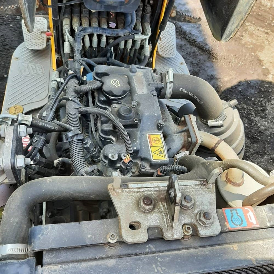 JCB 8008 - Mini bager: slika 3 JCB 8008 - Mini bager: slika 3