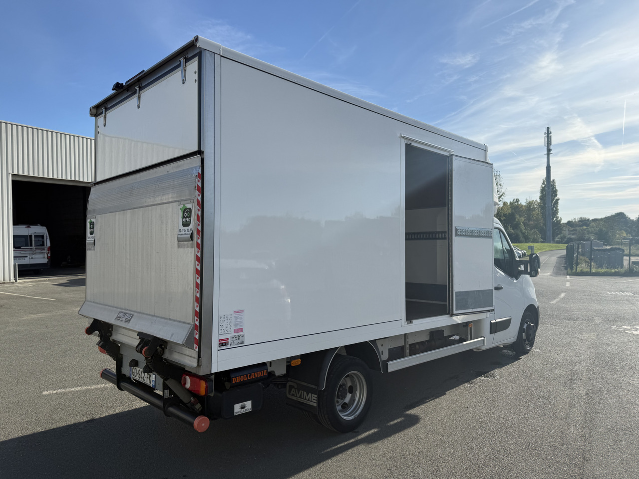 OPEL MOVANO - Dostavno vozilo sa zatvorenim sandukom: slika 5 OPEL MOVANO - Dostavno vozilo sa zatvorenim sandukom: slika 5