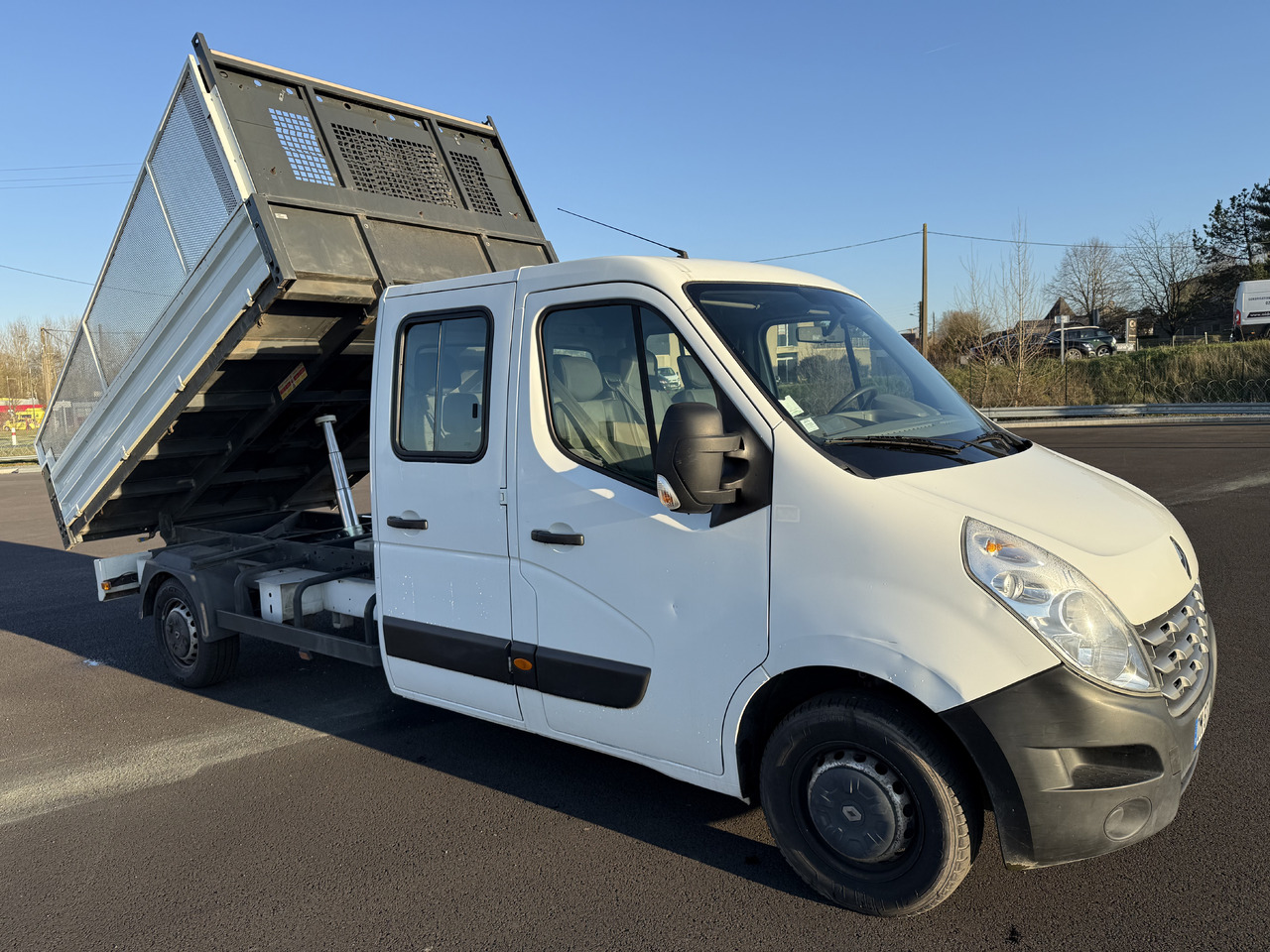 RENAULT MASTER 2.3DCI125 BENNE ACIER DOUBLE CABINE ROUE SIMPLE + REHAUSSE DE RIDELLE - Dostavno vozilo istovarivač: slika 1 RENAULT MASTER 2.3DCI125 BENNE ACIER DOUBLE CABINE ROUE SIMPLE + REHAUSSE DE RIDELLE - Dostavno vozilo istovarivač: slika 1