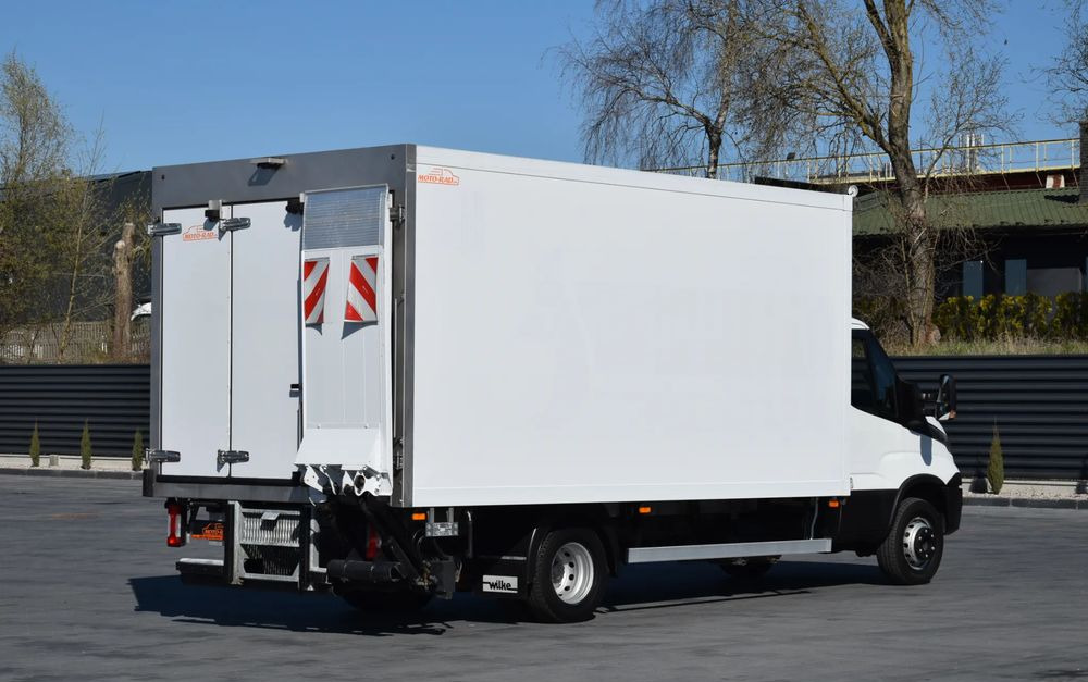 Iveco DAILY 70C18 / 3.0 - 180 KM / AUTOMAT HI-MATIC / 3 OSOBY / CHŁODNIA - MROŹNIA 4,55 M / AGREGAD FRIGOBLOCK / WINDA SORENSEN / KLIMA / TEMPOMAT / KAMERA COFANIA / REGULOWANE ZAWIESZENIE / SERWISOWA - Hladnjača: slika 5 Iveco DAILY 70C18 / 3.0 - 180 KM / AUTOMAT HI-MATIC / 3 OSOBY / CHŁODNIA - MROŹNIA 4,55 M / AGREGAD FRIGOBLOCK / WINDA SORENSEN / KLIMA / TEMPOMAT / KAMERA COFANIA / REGULOWANE ZAWIESZENIE / SERWISOWA - Hladnjača: slika 5