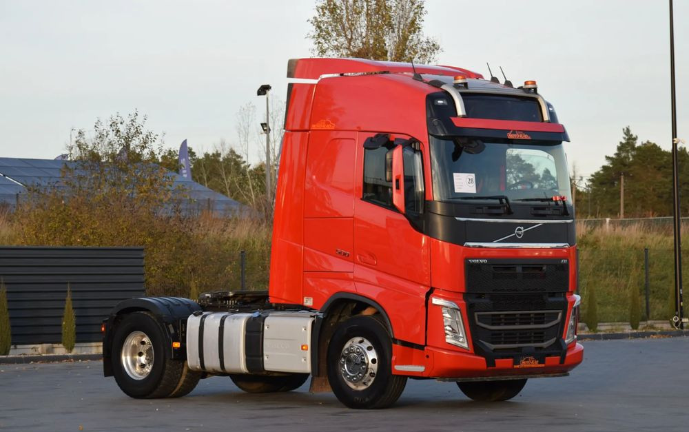 Volvo FH500 / HYDRAULIKA / EURO 6 / ACC / LEDY / ALUFELGI / SERWISOWANY / SPROWADZONY - Tegljač: slika 3 Volvo FH500 / HYDRAULIKA / EURO 6 / ACC / LEDY / ALUFELGI / SERWISOWANY / SPROWADZONY - Tegljač: slika 3