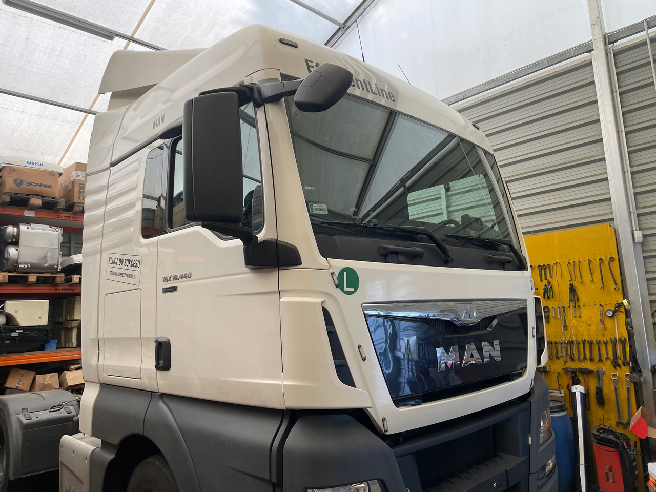 GOŁA KABINA MAN TGX XLX BIAŁA EURO 6 KOLOR RAL 9010 - Kabina za Kamion: slika 3 GOŁA KABINA MAN TGX XLX BIAŁA EURO 6 KOLOR RAL 9010 - Kabina za Kamion: slika 3