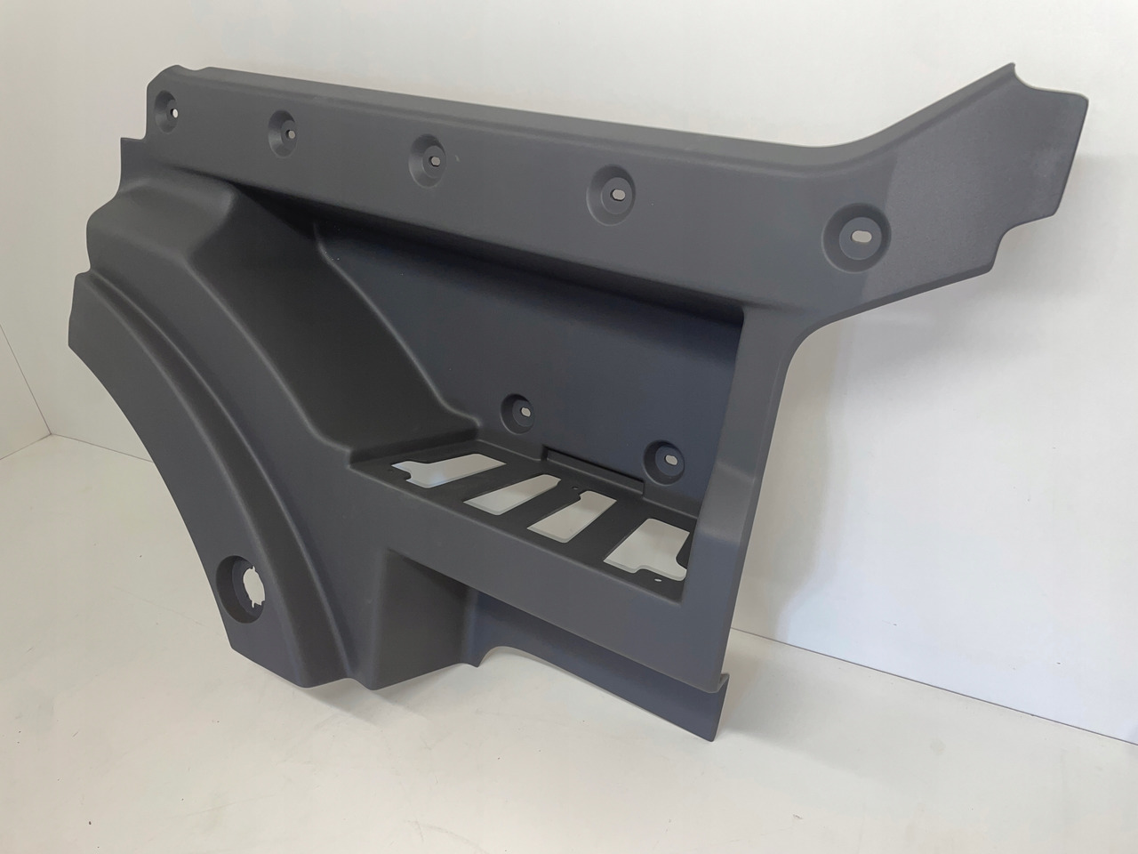 GÓRNA STOPNICA STOPIEŃ MAN TGX TGX3 TG3 81615200082 - Prag za Kamion: slika 3 GÓRNA STOPNICA STOPIEŃ MAN TGX TGX3 TG3 81615200082 - Prag za Kamion: slika 3