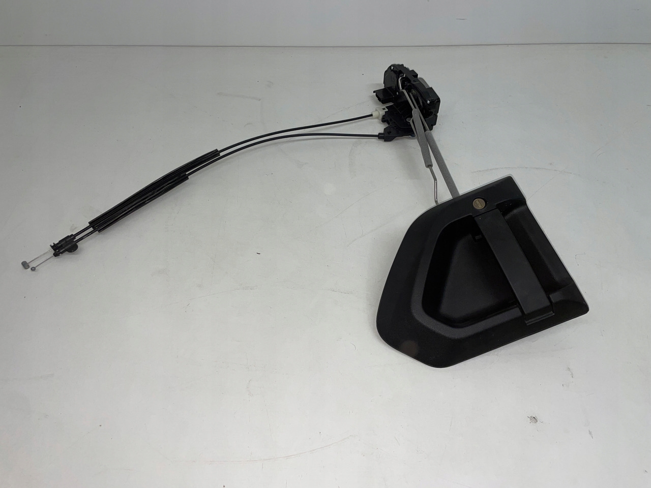 LEWY CENTRALNY ZAMEK , KLAMKA LINKA MAN TGS TGX TGL TGM 3 TG3 - Vrata i delovi za Kamion: slika 2 LEWY CENTRALNY ZAMEK , KLAMKA LINKA MAN TGS TGX TGL TGM 3 TG3 - Vrata i delovi za Kamion: slika 2