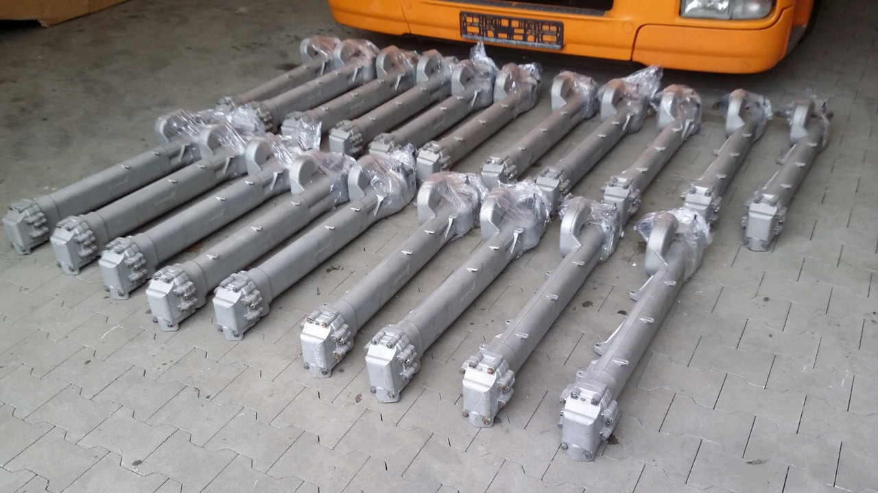 MAN F2000 TGA EGR TGX RECYRKULATOR D20,D26,D28 - EGR hladnjak za Kamion: slika 2 MAN F2000 TGA EGR TGX RECYRKULATOR D20,D26,D28 - EGR hladnjak za Kamion: slika 2