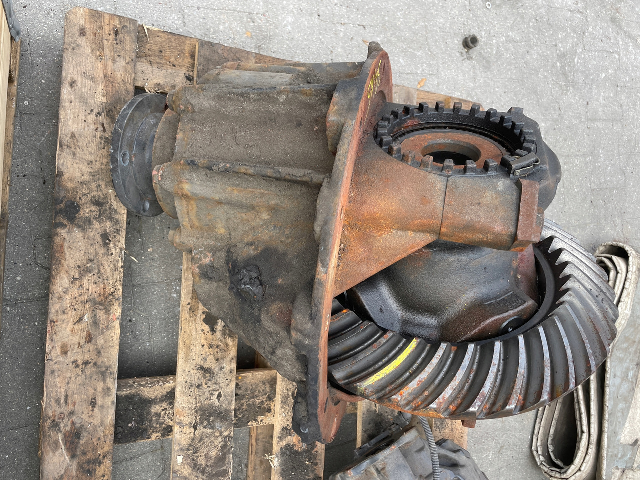 MAN TGX TGS TGA WKŁAD DYFERENCJAŁ MOSTU DYFER 38:15, 81350106301 - Zadnja osovina za Kamion: slika 3 MAN TGX TGS TGA WKŁAD DYFERENCJAŁ MOSTU DYFER 38:15, 81350106301 - Zadnja osovina za Kamion: slika 3