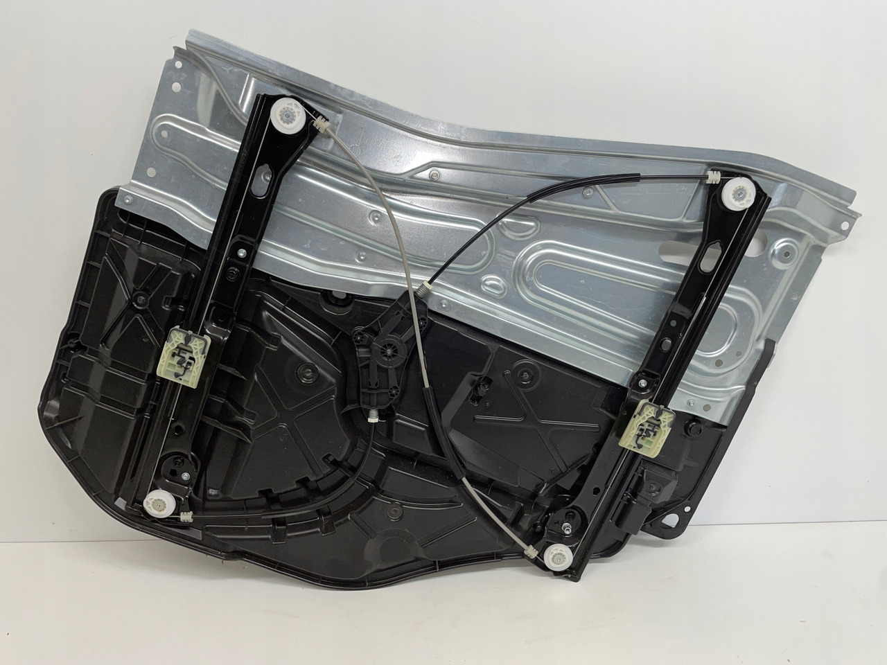 MECHANIZM PODNOSZENIA SZYB MAN TGS TGX TGL 3 TG3 81626456065 - Vrata i delovi za Kamion: slika 1 MECHANIZM PODNOSZENIA SZYB MAN TGS TGX TGL 3 TG3 81626456065 - Vrata i delovi za Kamion: slika 1