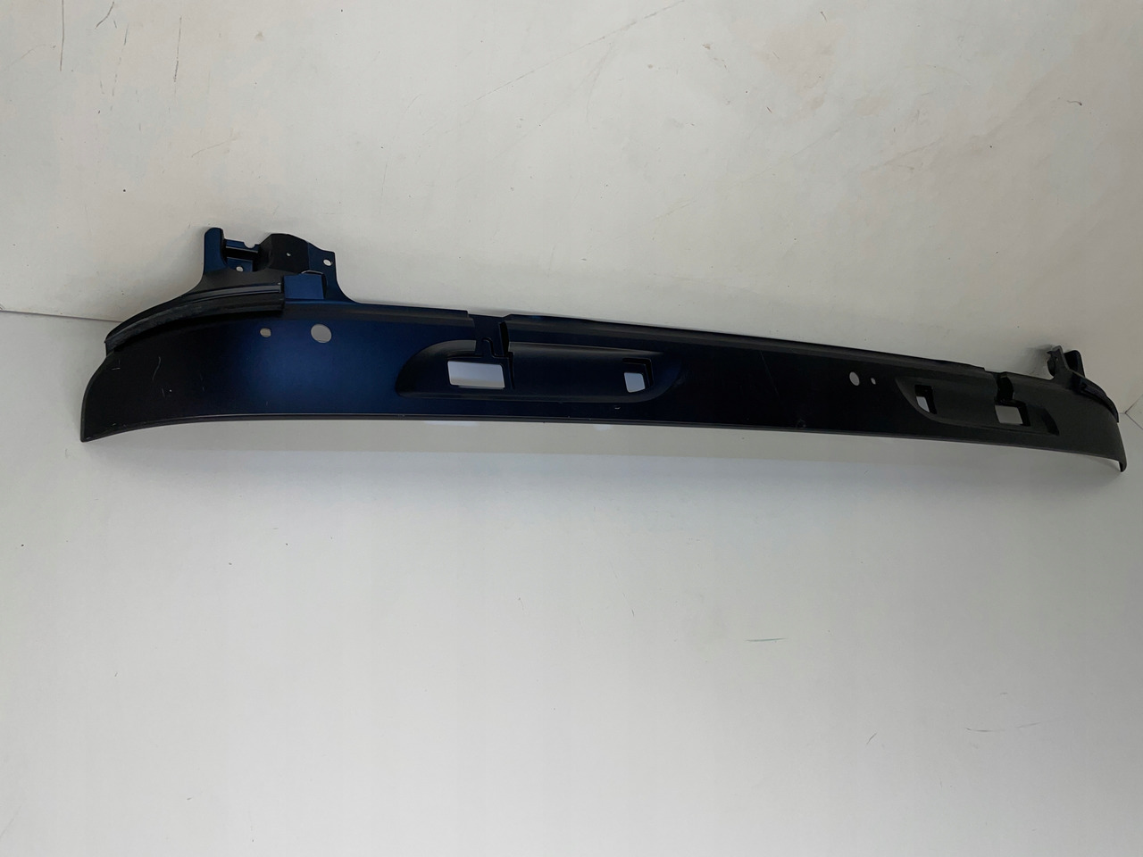 PODSZYBIE OSŁONA MASKOWNICA DAF CF 1980795 - Vetrobransko staklo za Kamion: slika 3 PODSZYBIE OSŁONA MASKOWNICA DAF CF 1980795 - Vetrobransko staklo za Kamion: slika 3