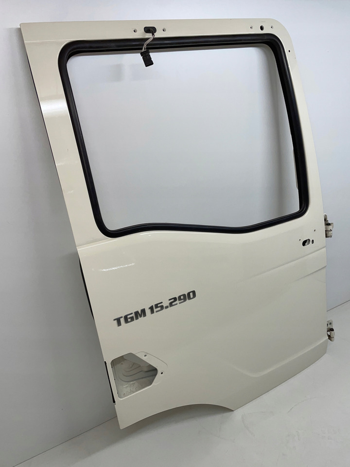 PRAWE DRZWI MAN TGS3 TGS 3 TGS-3 TGL TGM - Vrata i delovi za Kamion: slika 2 PRAWE DRZWI MAN TGS3 TGS 3 TGS-3 TGL TGM - Vrata i delovi za Kamion: slika 2