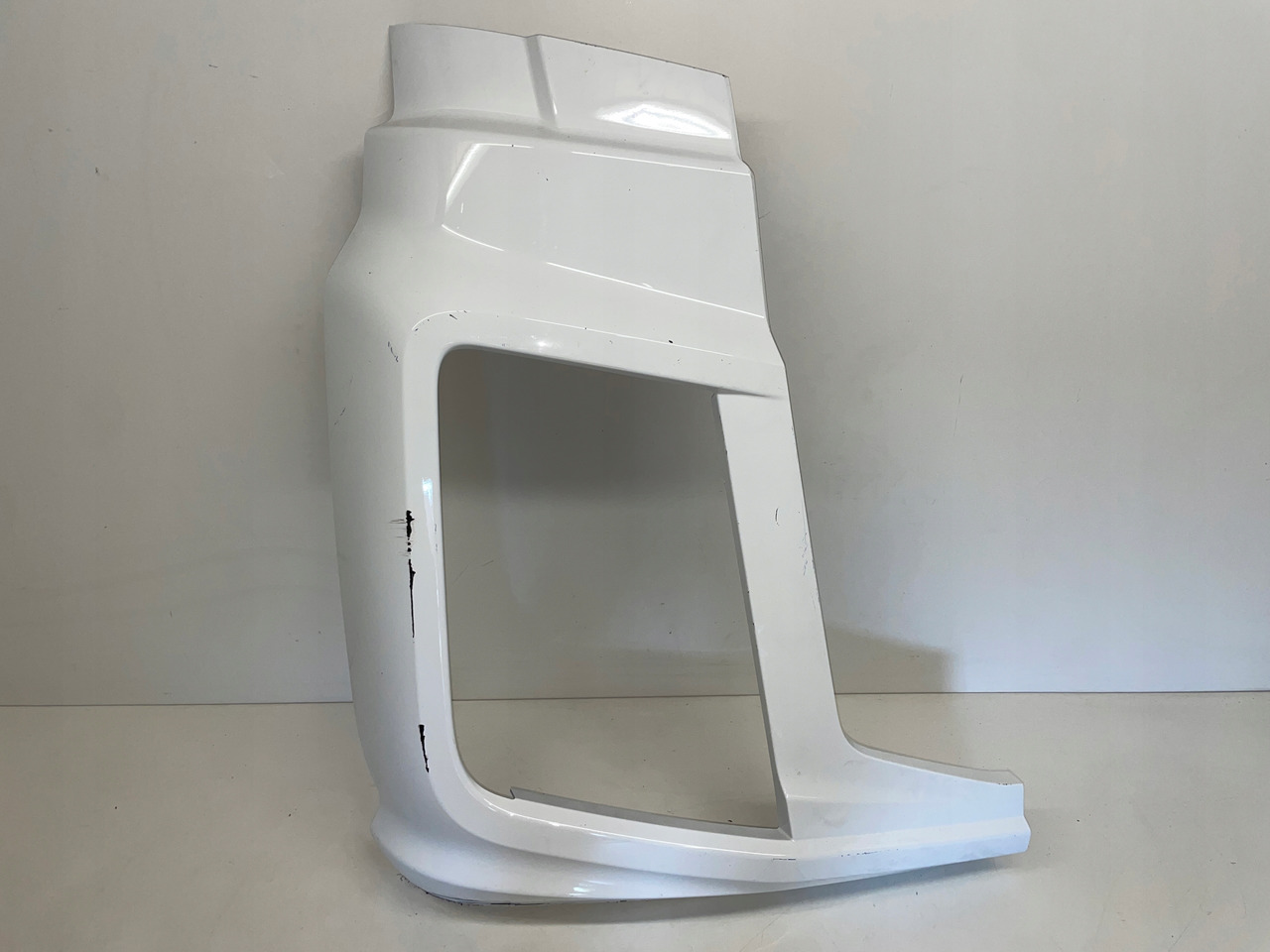 PRAWY ZDERZAK FORD F-MAX PRAWA OSŁONA REFLEKOTRA NAKŁADKA MASKOWNICA F MAX - Branik za Kamion: slika 1 PRAWY ZDERZAK FORD F-MAX PRAWA OSŁONA REFLEKOTRA NAKŁADKA MASKOWNICA F MAX - Branik za Kamion: slika 1