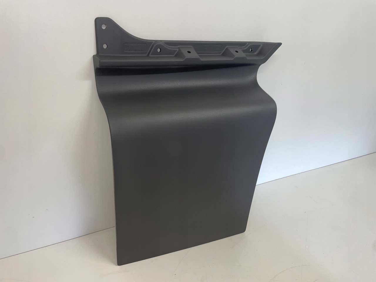 PRZEDŁUŻENIE DRZWI MAN TGS TGA 81626100021 - Vrata i delovi za Kamion: slika 2 PRZEDŁUŻENIE DRZWI MAN TGS TGA 81626100021 - Vrata i delovi za Kamion: slika 2