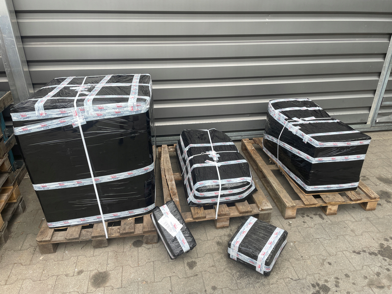 RECYRKULATOR SPALIN MAN TGA TGX TGS D26 51081007141 - EGR hladnjak za Kamion: slika 5 RECYRKULATOR SPALIN MAN TGA TGX TGS D26 51081007141 - EGR hladnjak za Kamion: slika 5