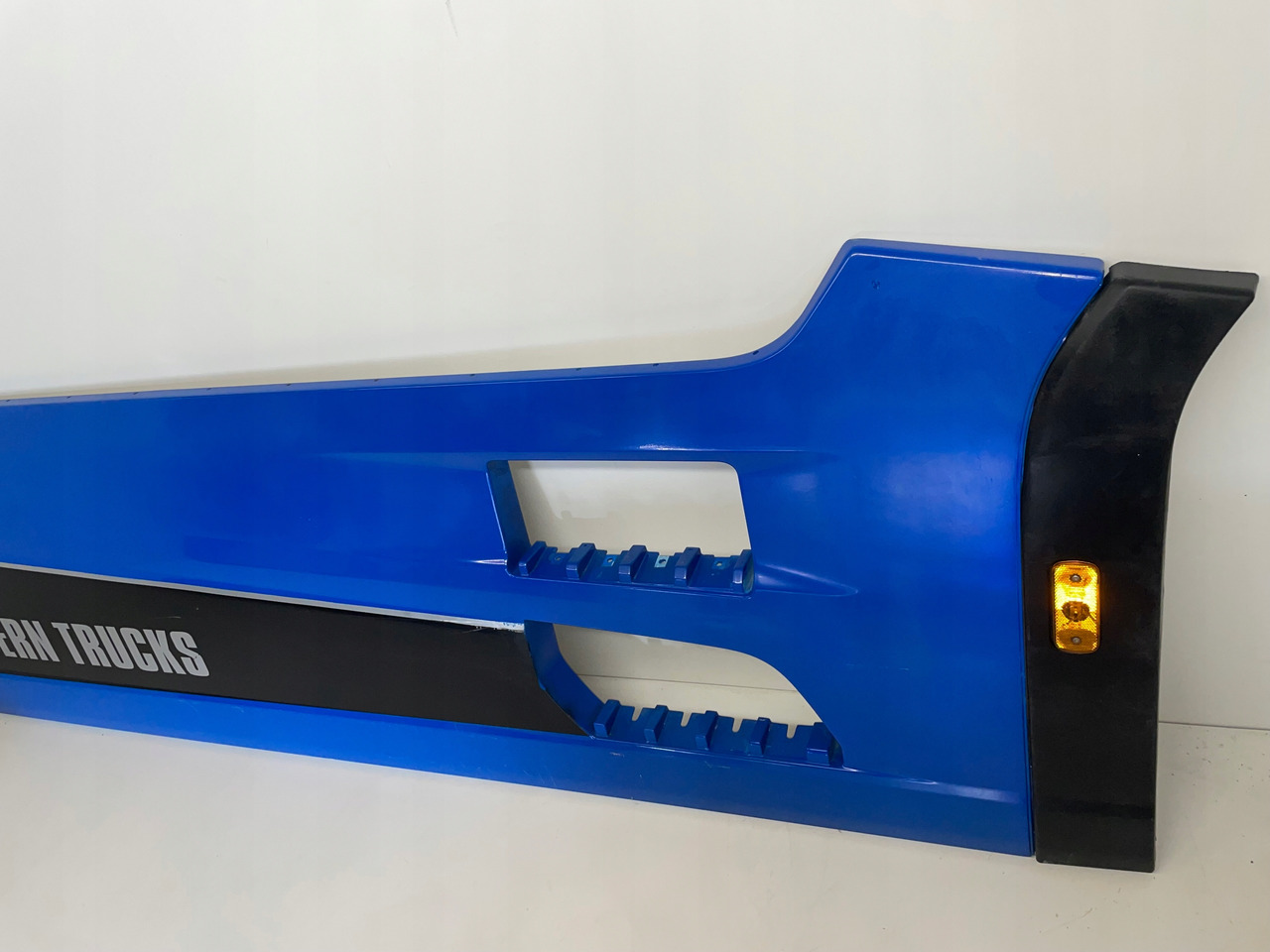 ZABUDOWA MIĘDZYOSIOWA SPOILER FORD F-MAX F MAX - Aerodinamika/ Spojler za Kamion: slika 2 ZABUDOWA MIĘDZYOSIOWA SPOILER FORD F-MAX F MAX - Aerodinamika/ Spojler za Kamion: slika 2