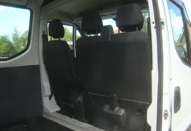 Furgon Iveco DAILY 35 S 16 REJESTRACJA NA 6-OSÓB SUPER NA KAMPERA: slika 13