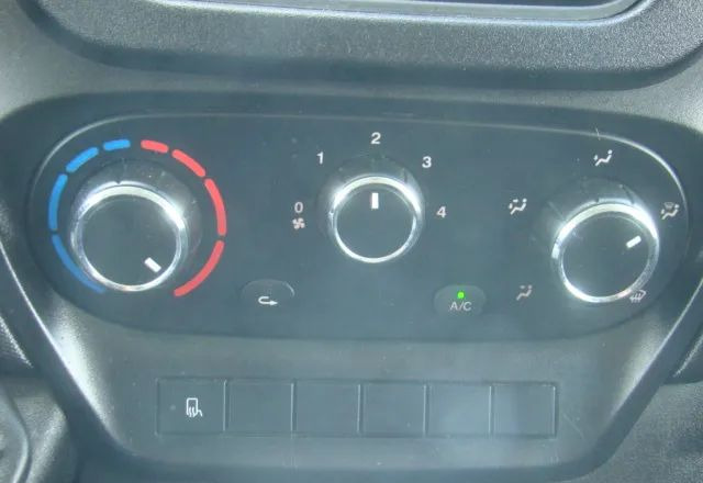 Furgon Iveco DAILY 35 S 16 REJESTRACJA NA 6-OSÓB SUPER NA KAMPERA: slika 20