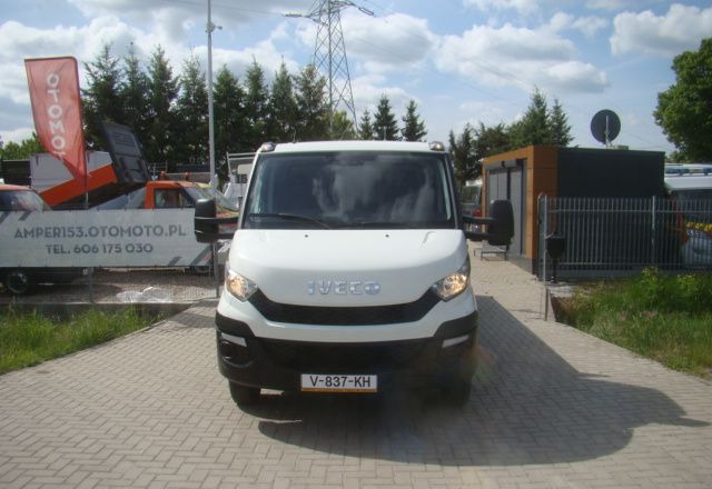 Iveco DAILY 40 C 17 3.0TDI CLIXSTAR PRAWOJAZDY E DO B 3400KGŁADOWNOŚCI - Dostavno vozilo sa otvorenom sandukom: slika 3 Iveco DAILY 40 C 17 3.0TDI CLIXSTAR PRAWOJAZDY E DO B 3400KGŁADOWNOŚCI - Dostavno vozilo sa otvorenom sandukom: slika 3
