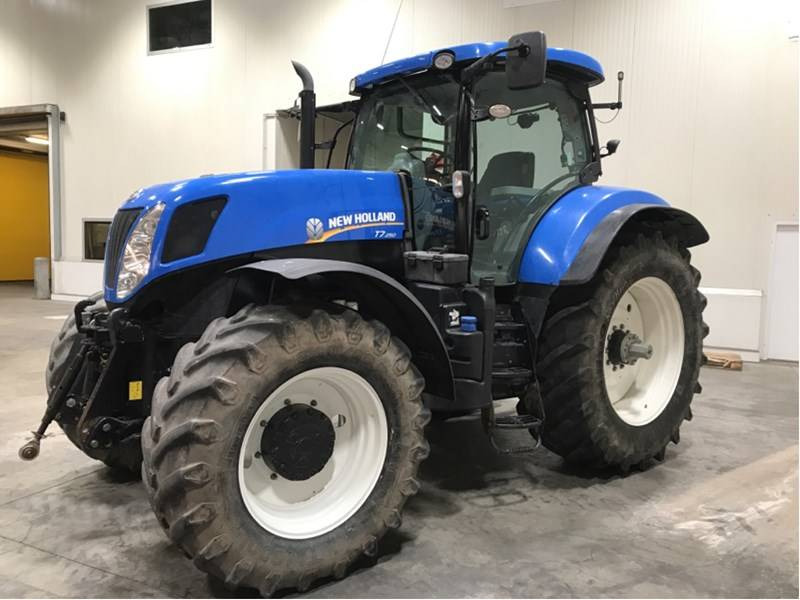 New Holland T7.250 - Traktor: slika 1 New Holland T7.250 - Traktor: slika 1