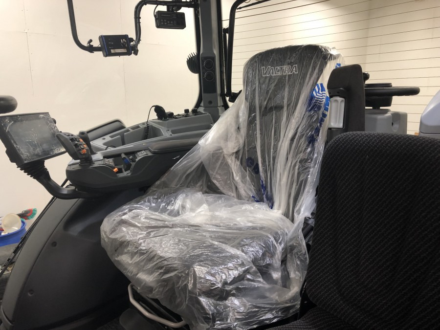 Valtra T234 - Traktor: slika 4 Valtra T234 - Traktor: slika 4