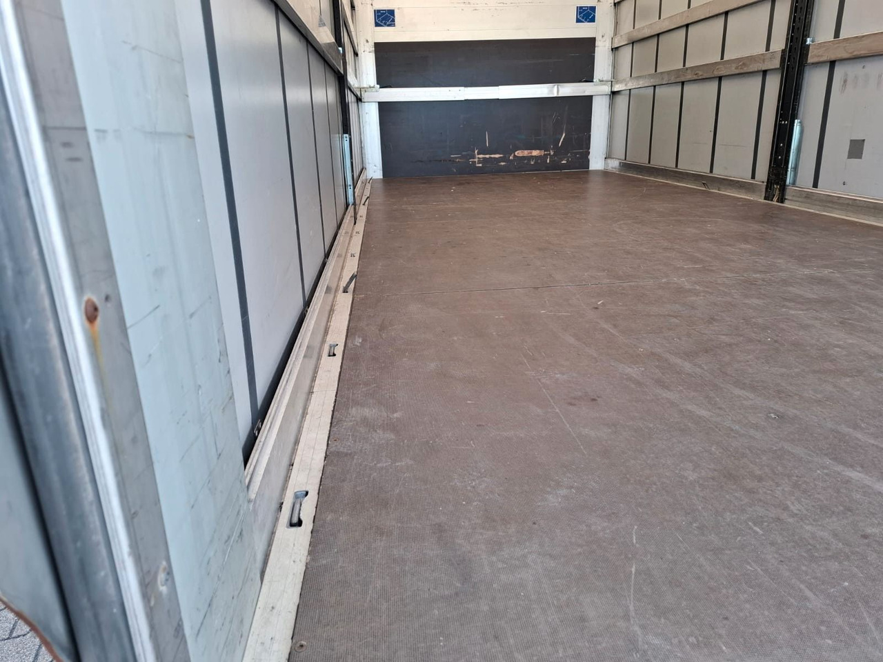 Iveco 72-210P/A8,Luft,HiMatic,LBW,Schiebepl., - Dostavno vozilo sa ceradom: slika 5 Iveco 72-210P/A8,Luft,HiMatic,LBW,Schiebepl., - Dostavno vozilo sa ceradom: slika 5