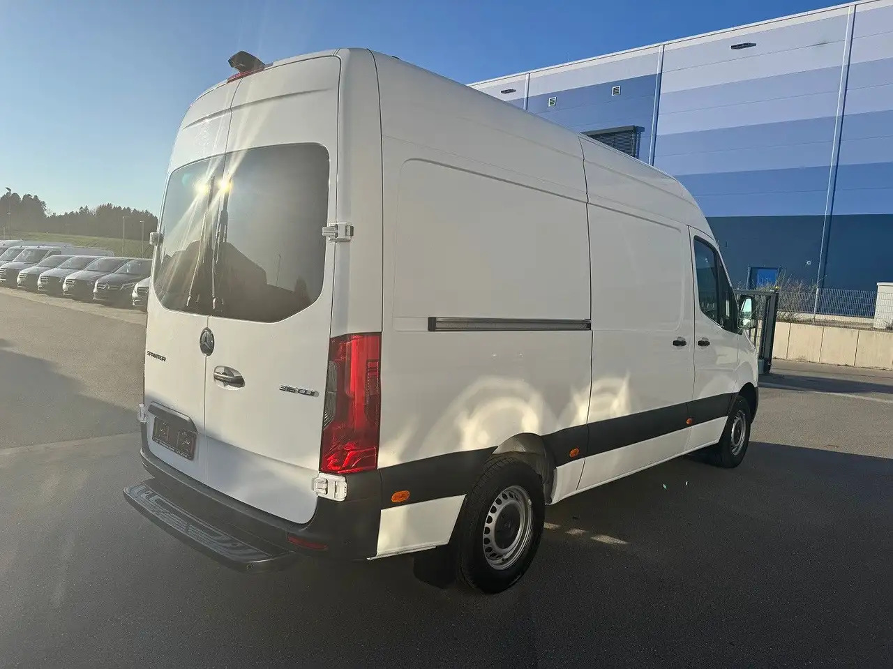 Mercedes-Benz Sprinter 316 CDI Lang Hoch Klima LED MBUX - Furgon: slika 4 Mercedes-Benz Sprinter 316 CDI Lang Hoch Klima LED MBUX - Furgon: slika 4