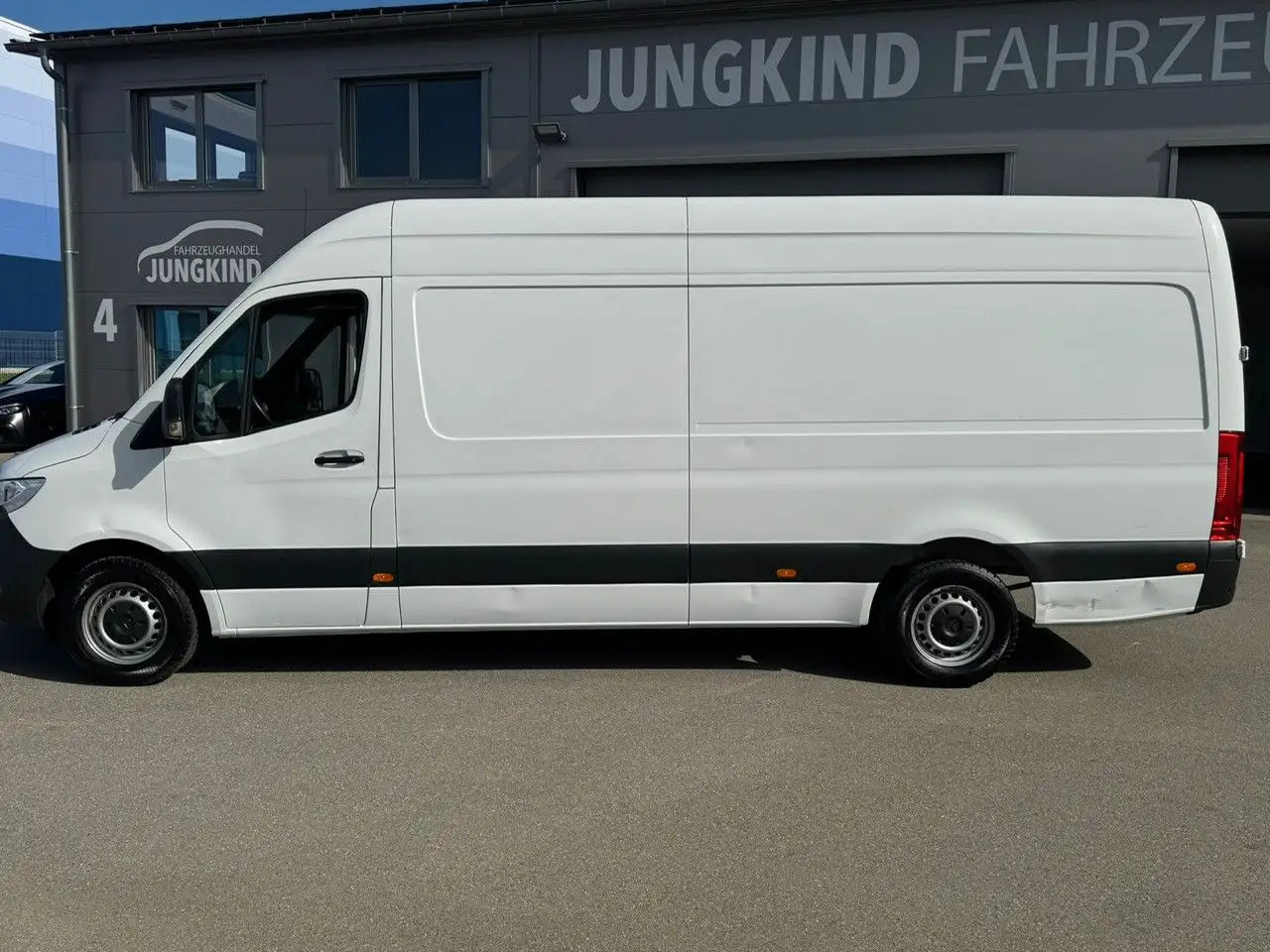 Mercedes-Benz Sprinter 316 CDI Maxi Lang Klima MBUX - Furgon: slika 3 Mercedes-Benz Sprinter 316 CDI Maxi Lang Klima MBUX - Furgon: slika 3