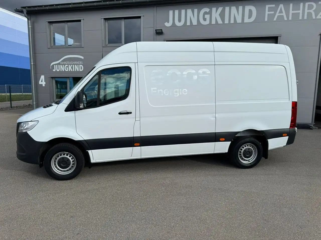 Mercedes-Benz Sprinter 317 CDI Lang Hoch Klima MBUX AHK - Furgon: slika 1 Mercedes-Benz Sprinter 317 CDI Lang Hoch Klima MBUX AHK - Furgon: slika 1