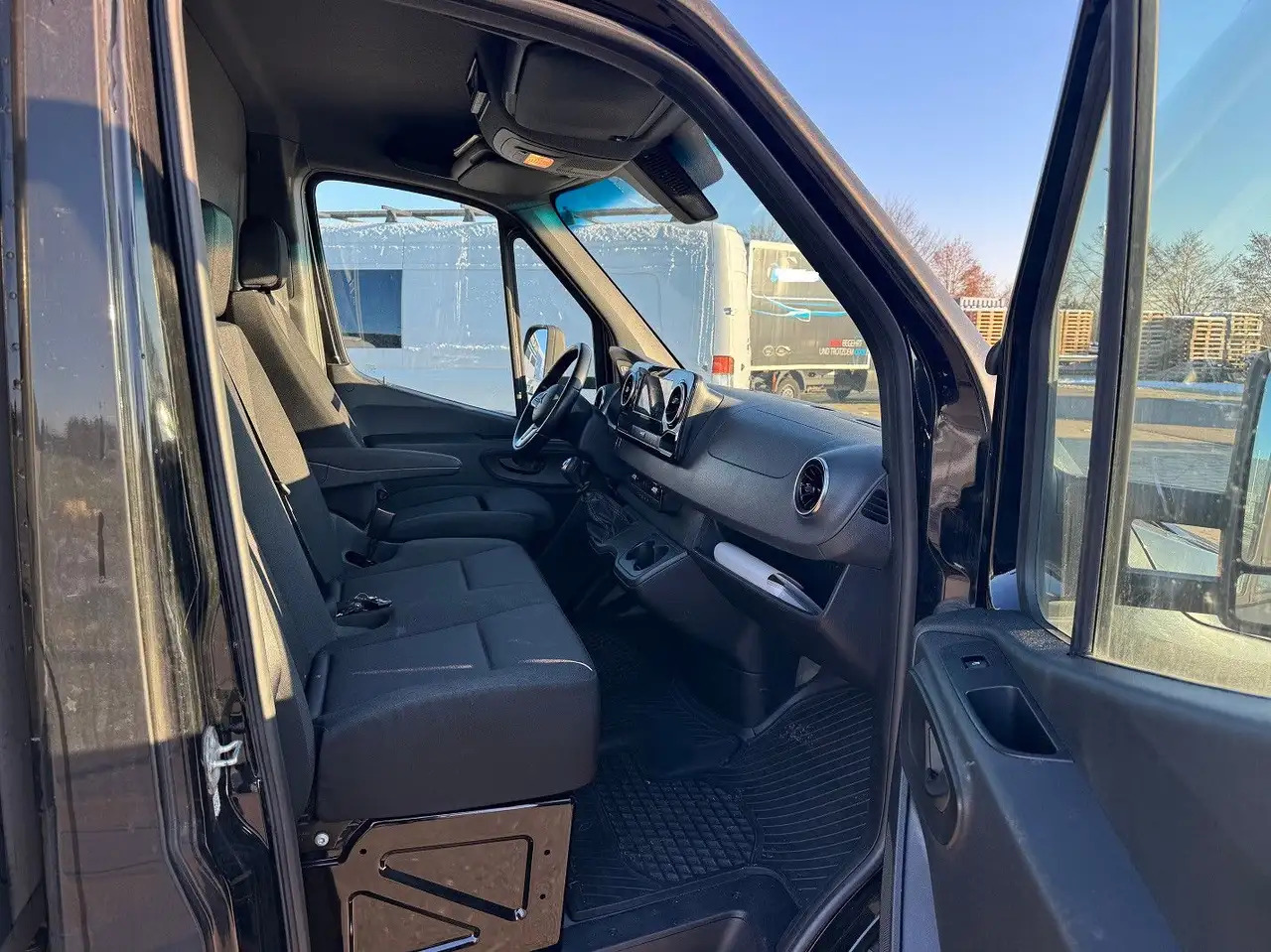 Dostavno vozilo hladnjača Mercedes-Benz Sprinter 317 CDI Lang Tiefkühlkoffer Carrier: slika 8