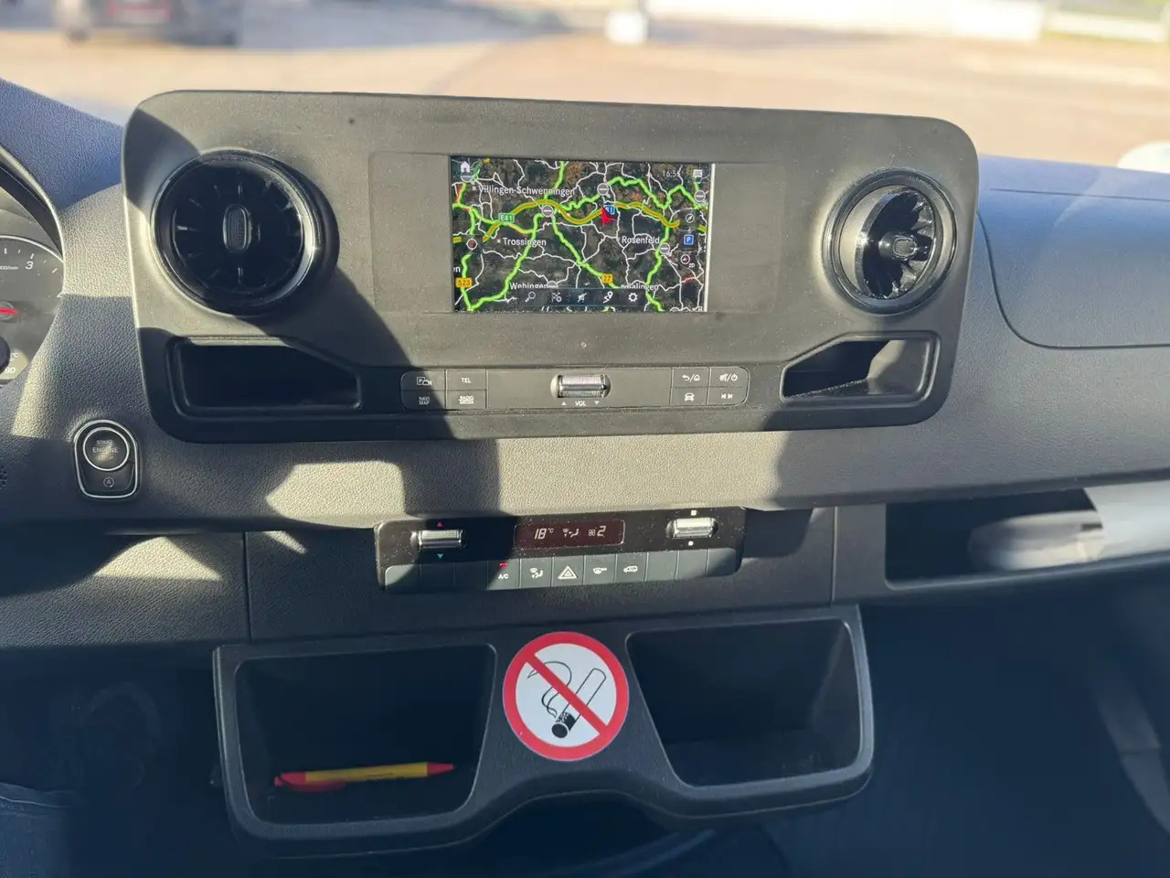 Mercedes-Benz Sprinter 317 CDI Maxi Lang LED MBUX Klima - Furgon: slika 5 Mercedes-Benz Sprinter 317 CDI Maxi Lang LED MBUX Klima - Furgon: slika 5