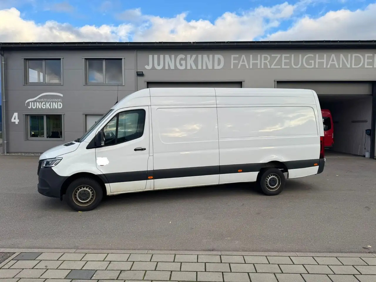 Mercedes-Benz Sprinter 317 CDI Maxi Lang LED MBUX Klima - Furgon: slika 1 Mercedes-Benz Sprinter 317 CDI Maxi Lang LED MBUX Klima - Furgon: slika 1