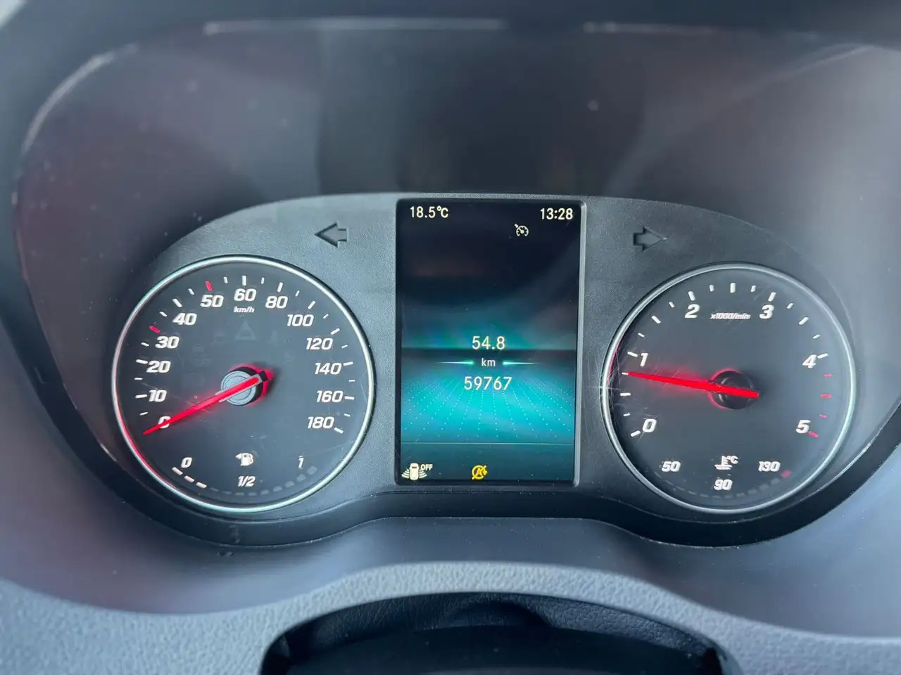 Mercedes-Benz Sprinter 317 CDI Maxi Lang Silber Klima MBUX AHK - Furgon: slika 5 Mercedes-Benz Sprinter 317 CDI Maxi Lang Silber Klima MBUX AHK - Furgon: slika 5