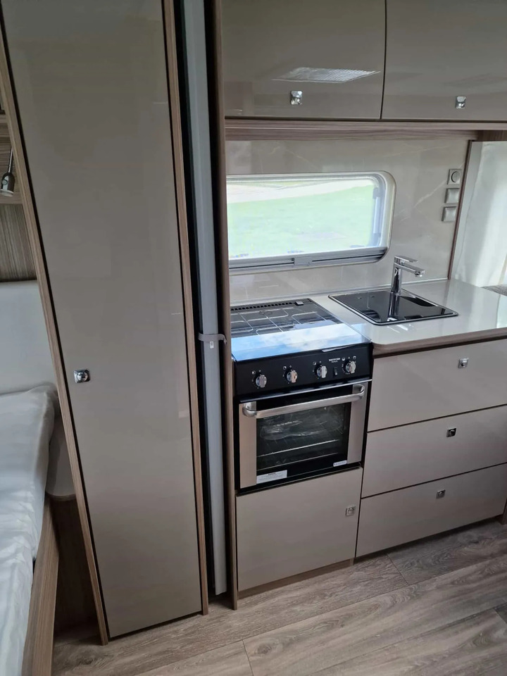 Fendt Tendenza 650 SFD Safety-, Batteri. Fußbodentem - Kamp prikolica: slika 5 Fendt Tendenza 650 SFD Safety-, Batteri. Fußbodentem - Kamp prikolica: slika 5